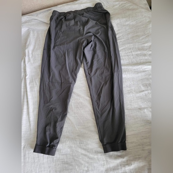 Large men’s gray basketball pants - Picture 1 of 3